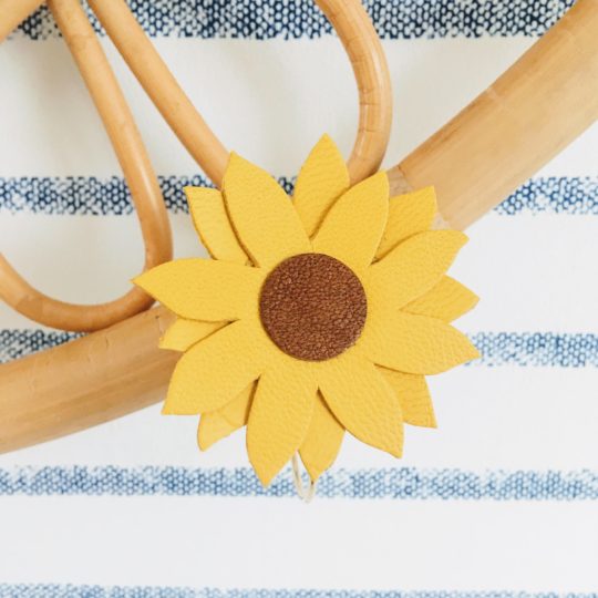 du vent dans mes valises - bracelet fleur de soleil tournesol en cuit upcycled made in France