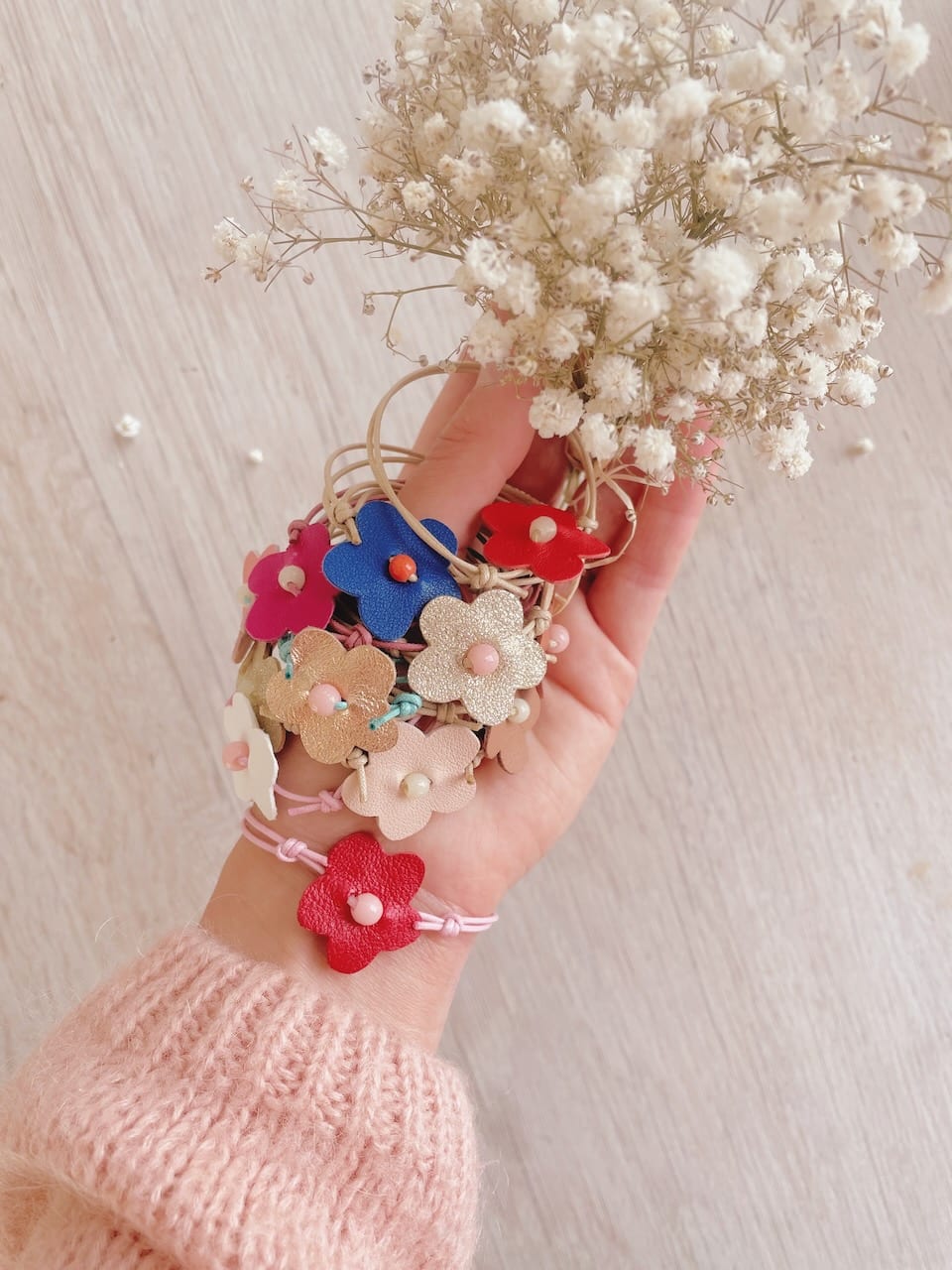 joli bracelet fleur coulissant avec lien de coton et perle vintage bijou naturel mode durable © du vent dans mes valises 15