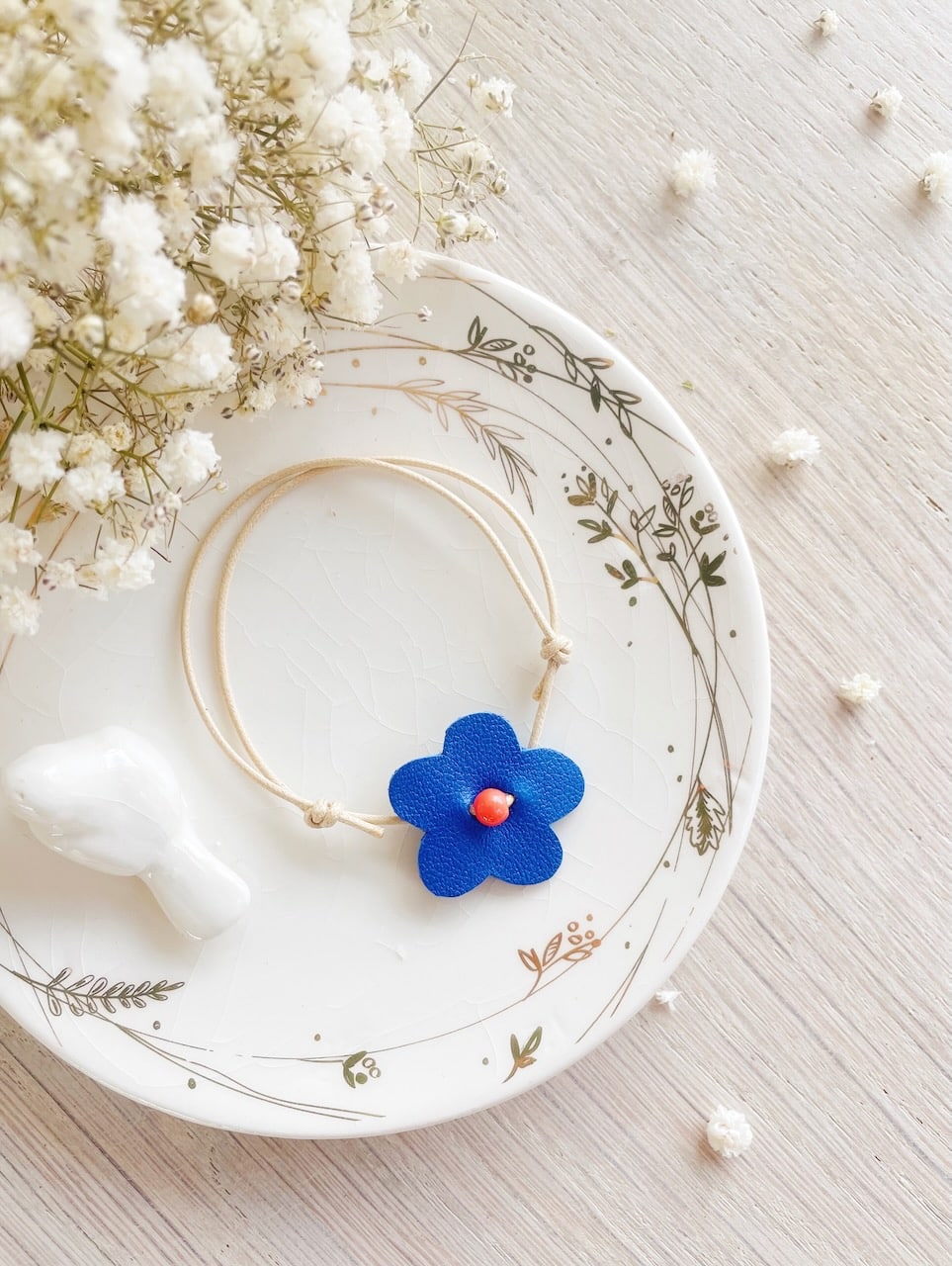 joli bracelet fleur coulissant avec lien de coton et perle vintage bijou naturel mode durable © du vent dans mes valises 18
