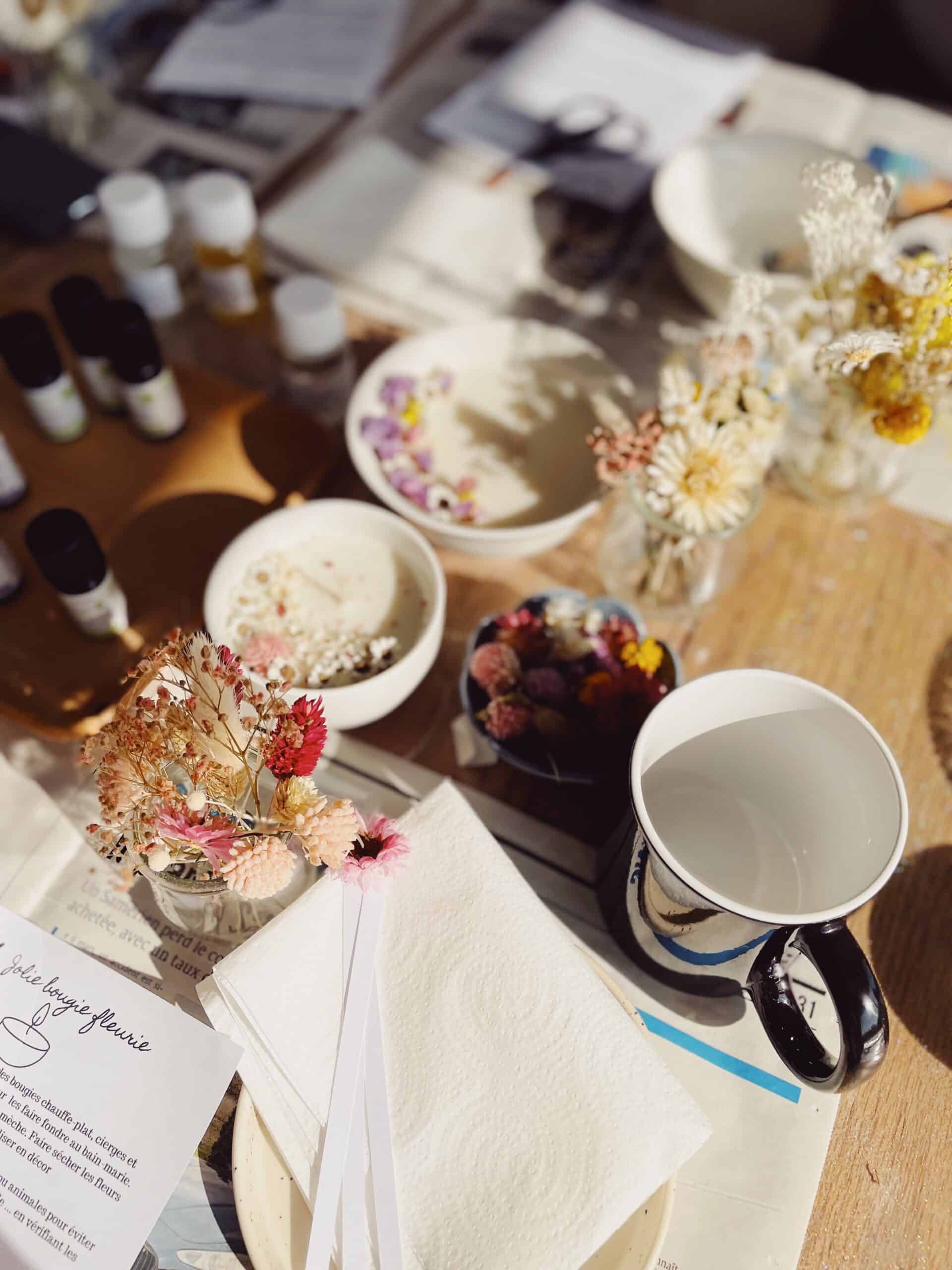 atelier créatif bougie fleurs séchées privatisé privé pour groupe EVJF sur la Côte d'Opale entre Calais et Boulogne près de wissant, Wimereux, Hardelot, Le Touquet 2