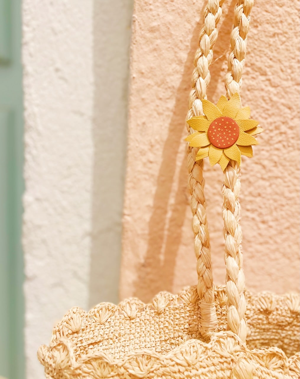 jolie broche tournesol fleur de soleil pour mariage et cérémonie civile bohème chic © du vent dans mes valises 4