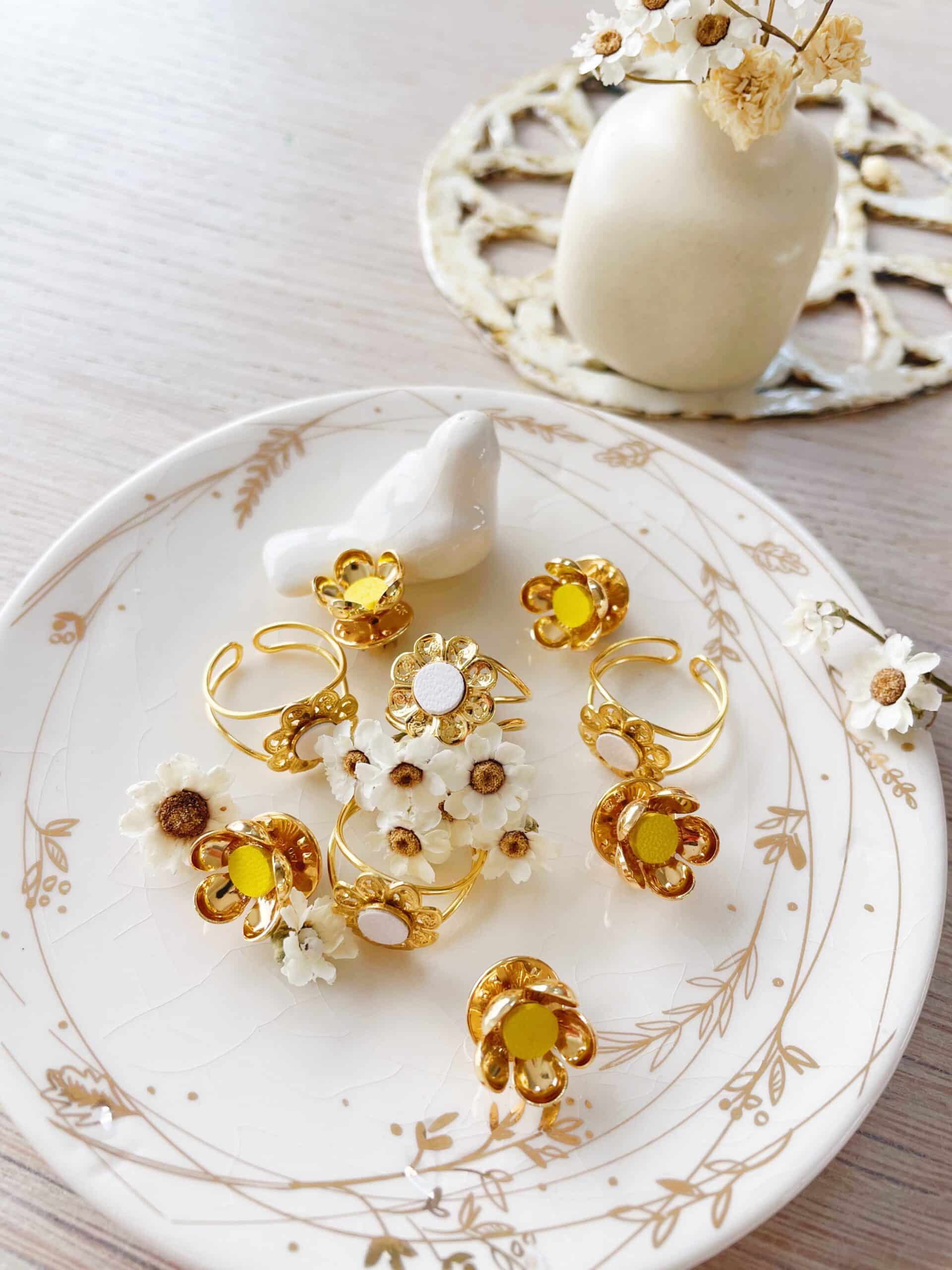 bijoux fleurs mariage laiton doré or fin et cuir upcyclé fabrication artisanale française © du vent dans mes valises 2