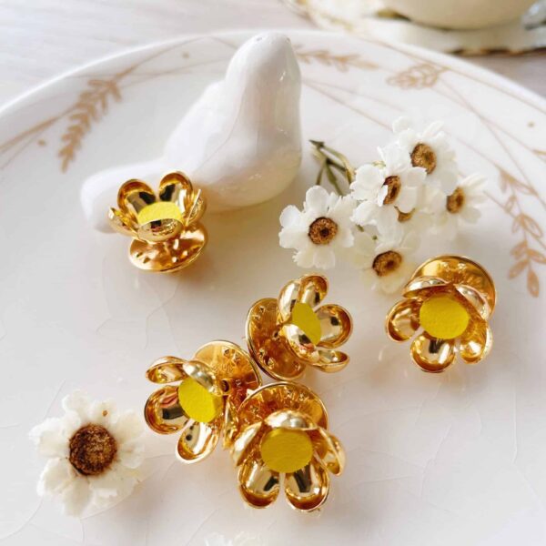 bijoux fleurs mariage laiton doré or fin et cuir upcyclé fabrication artisanale française © du vent dans mes valises 5