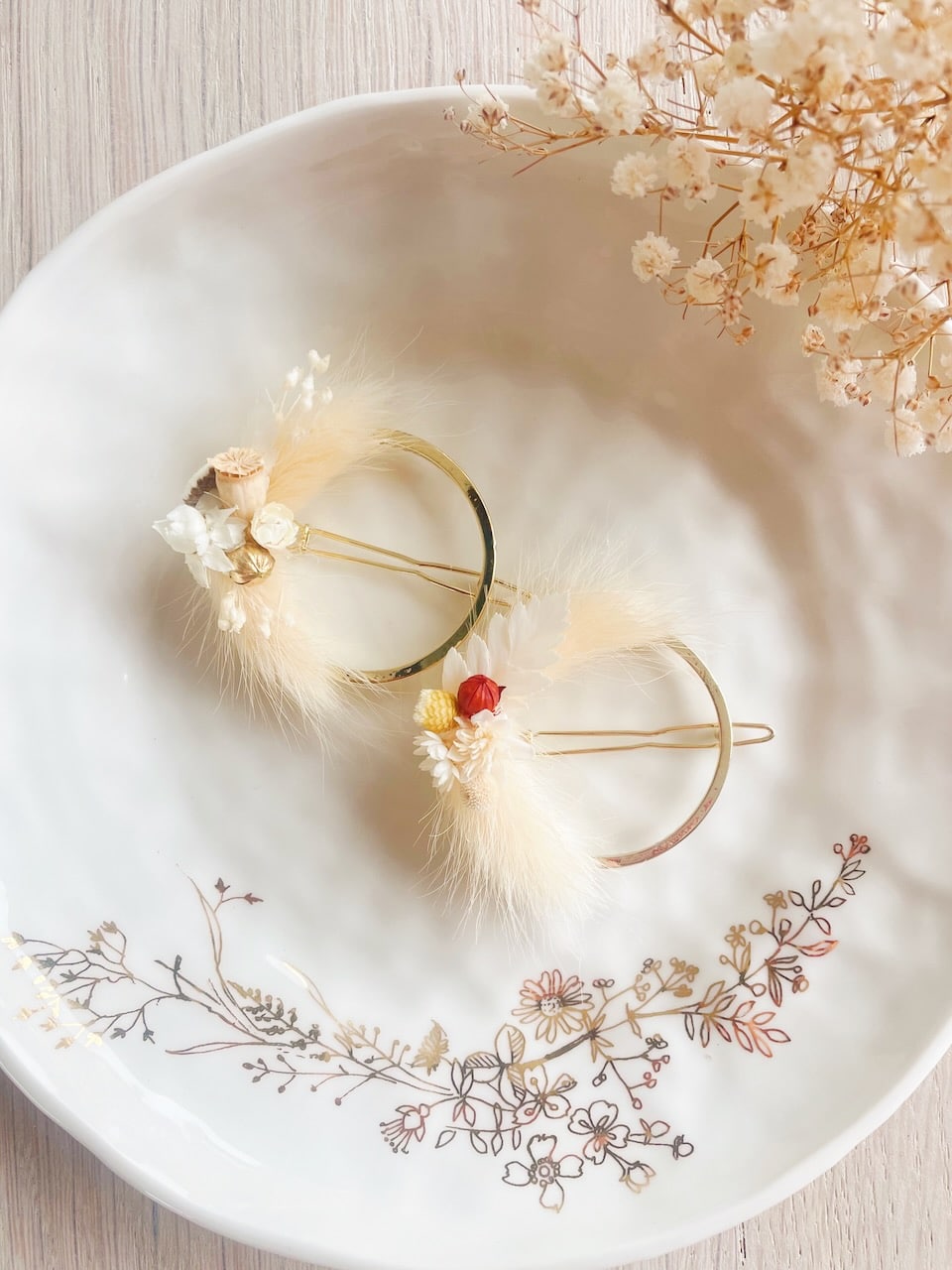 pince mariage automne hiver en fleurs séchées accessoires cheveux made in France © fleurs de souvenirs x du vent dans mes valises 4