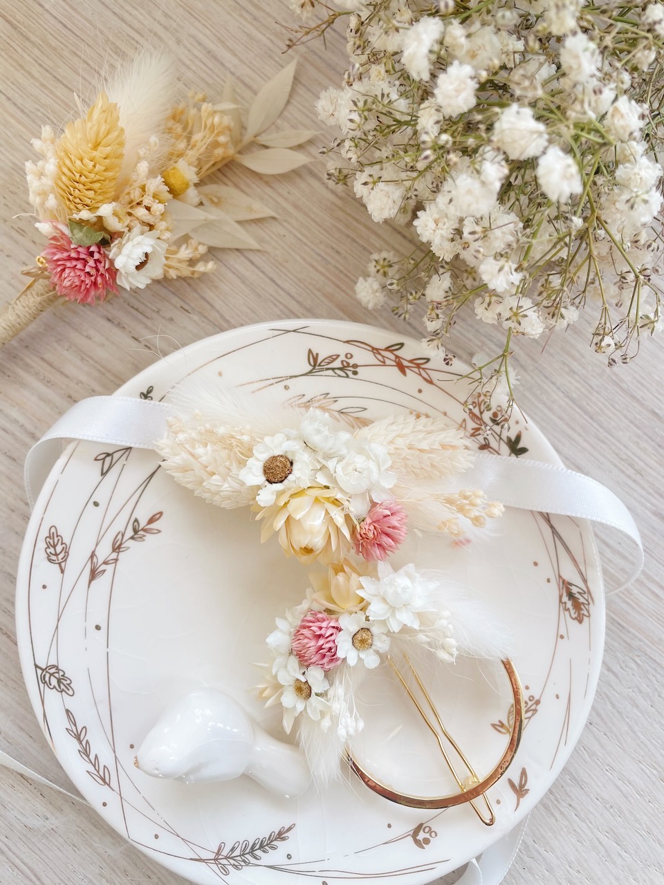 set d'accessoires mariage en fleurs séchées bohème champêtre chic pour la mariée, demoiselles d'honneur, témoins, invités © du vent dans mes valises 7