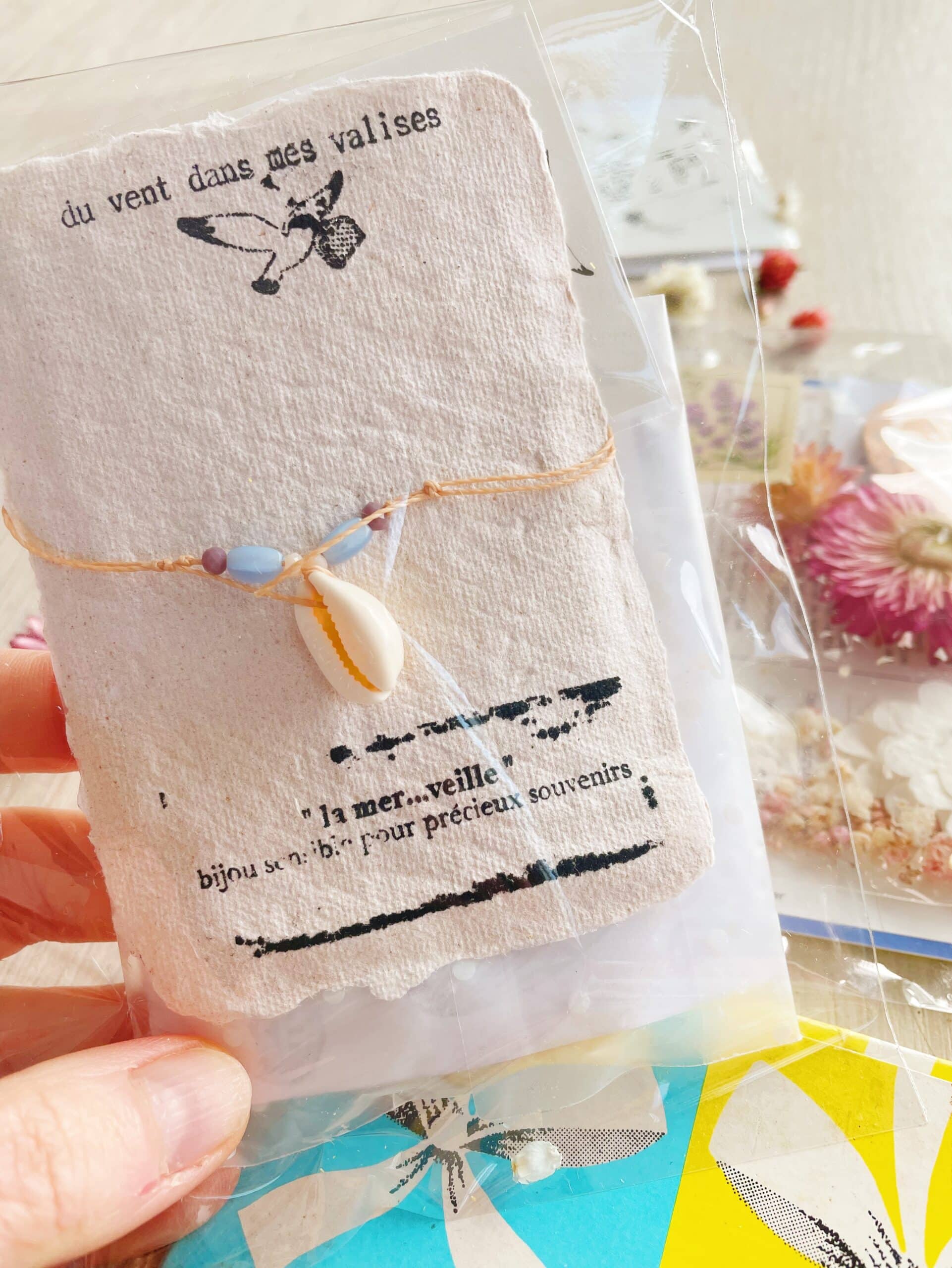 bracelet coquillage coulissant et réglable avec perles vintage made in France © du vent dans mes valises