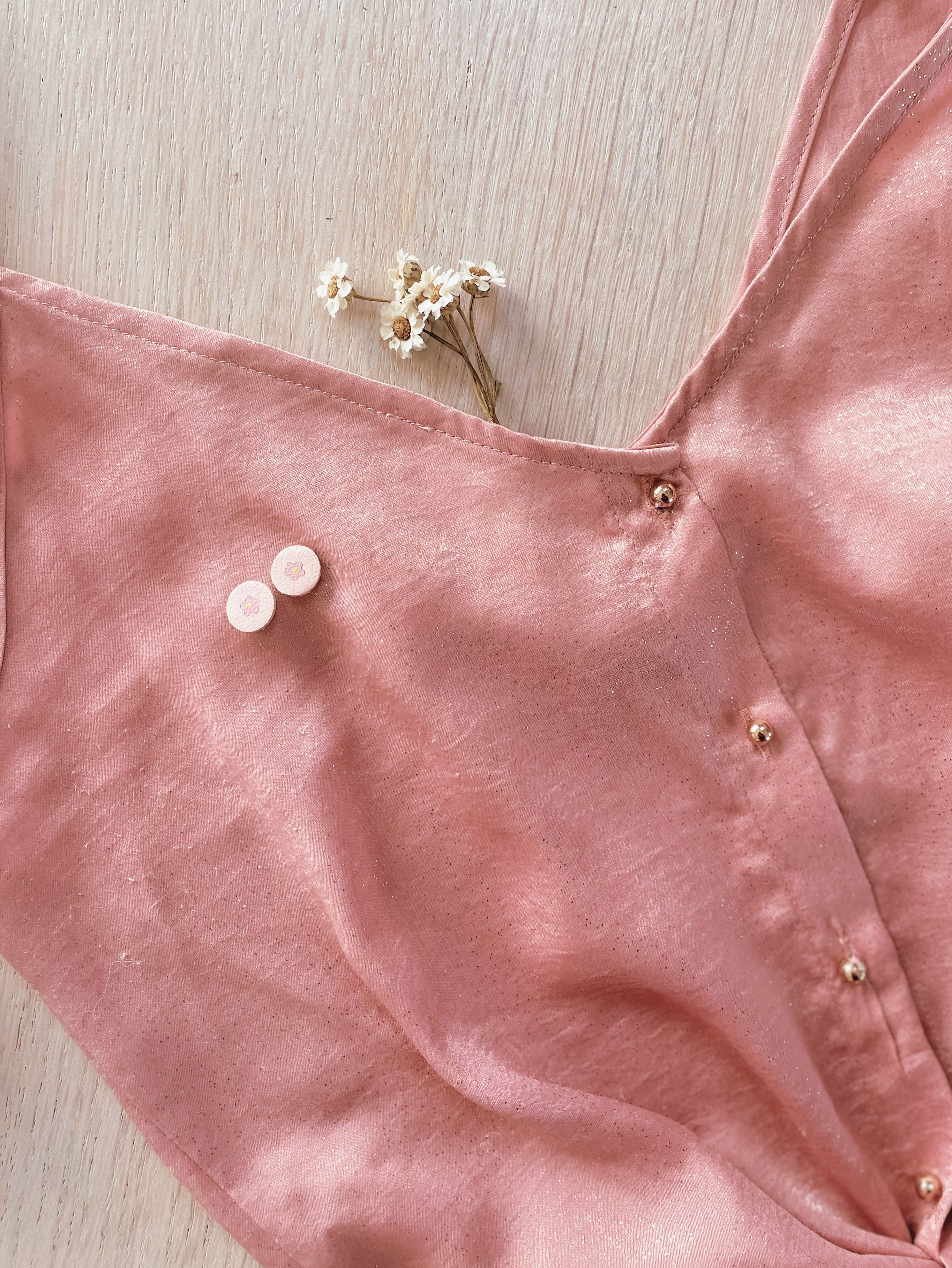 broche pin's paire de seins octobre rose © du vent dans mes valises 3