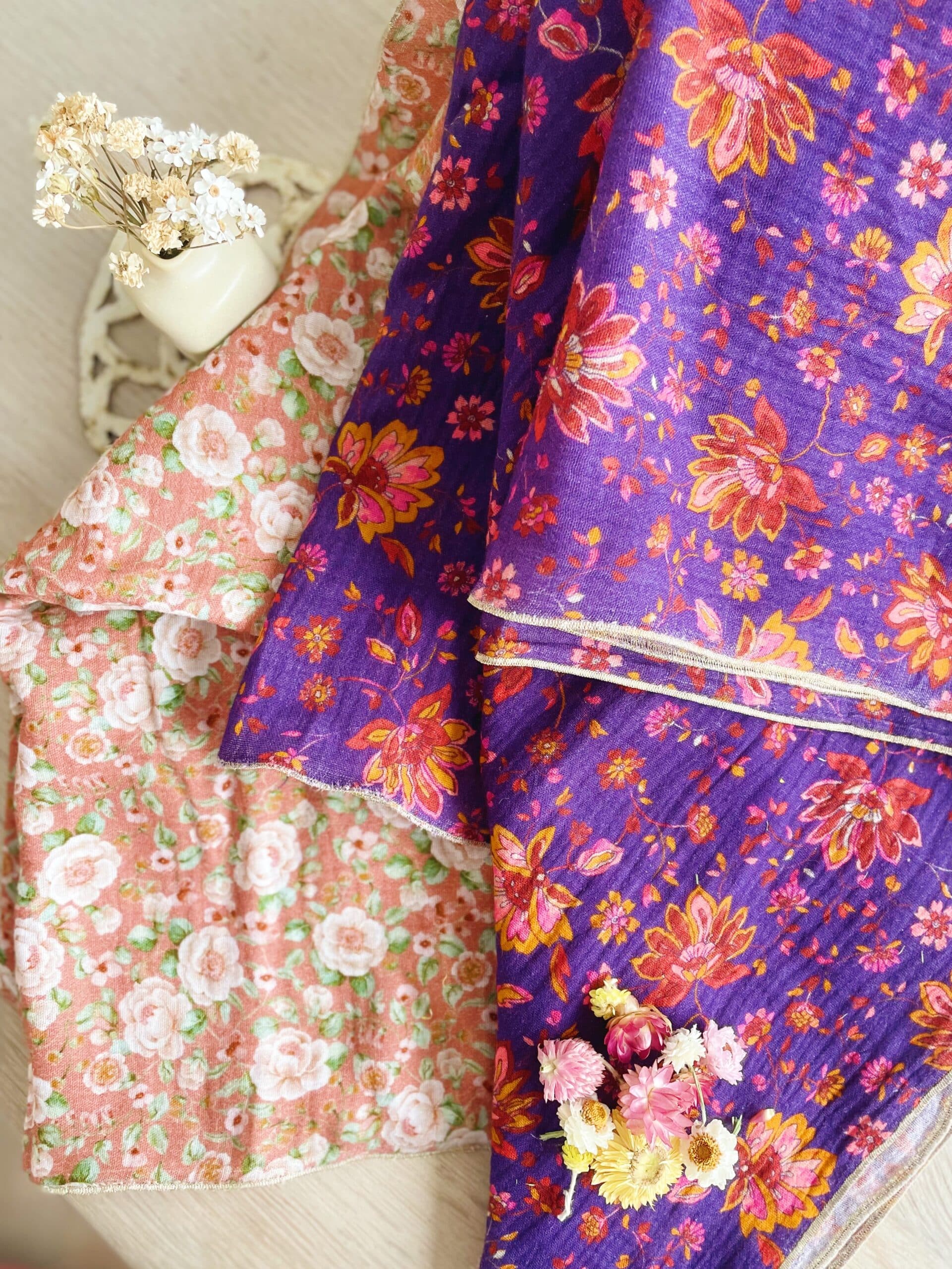 foulard fleuri tendance femme accessoire made in France en coton imprimé fleurs et paisley façon block print indien © du vent dans mes valises 16