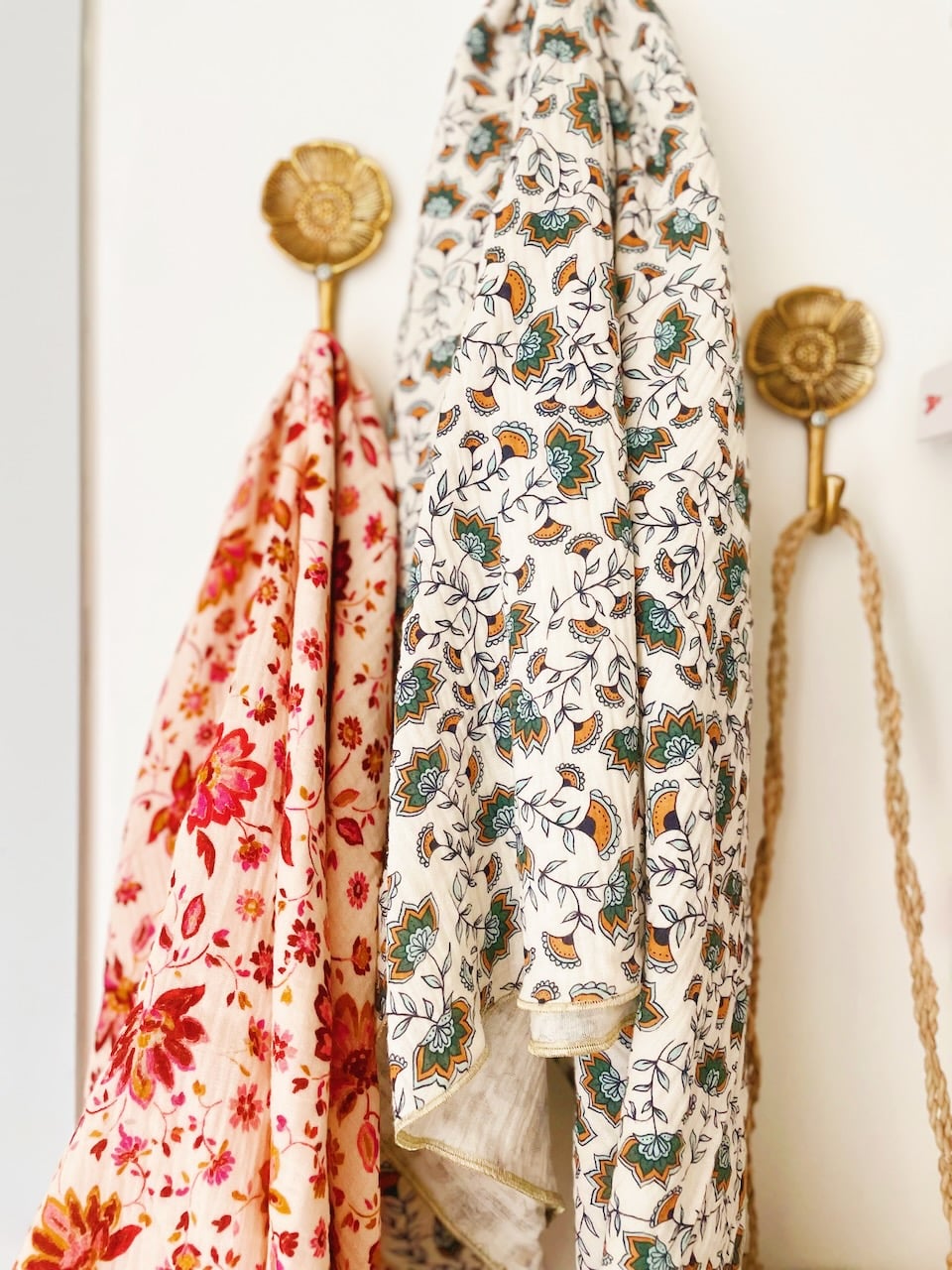 joli foulard bohème en coton imprimé fleuri fleurs perses indiennes blockprinted fabrication française ©duventdansmesvalises 4