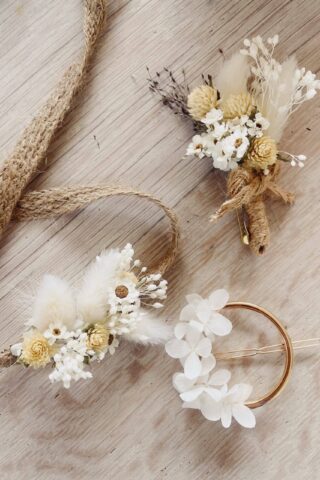 atelier créatif fleurs séchées set d'accessoires pour séance photo EVJF mariage cérémonie