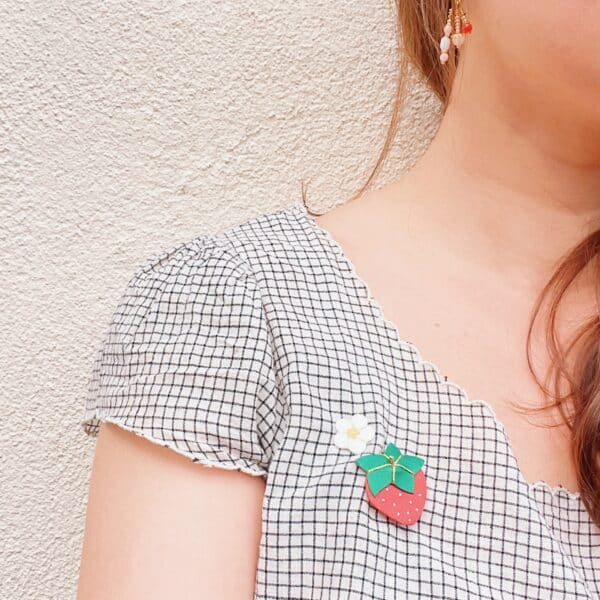 pin's fleur made in France