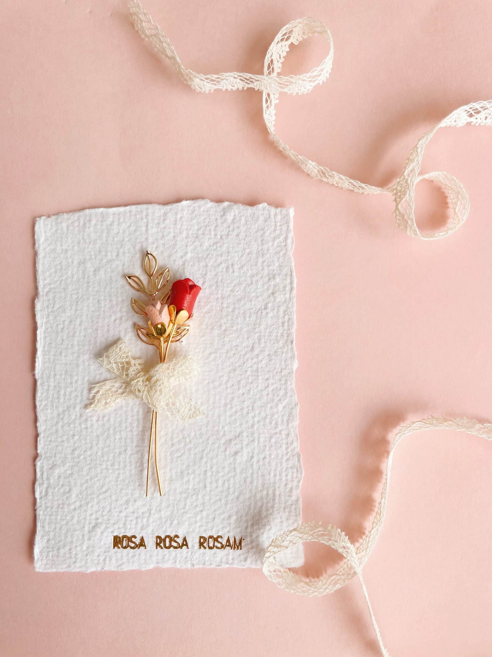 Grigri fleuri le bouquet de roses du vent dans mes valises